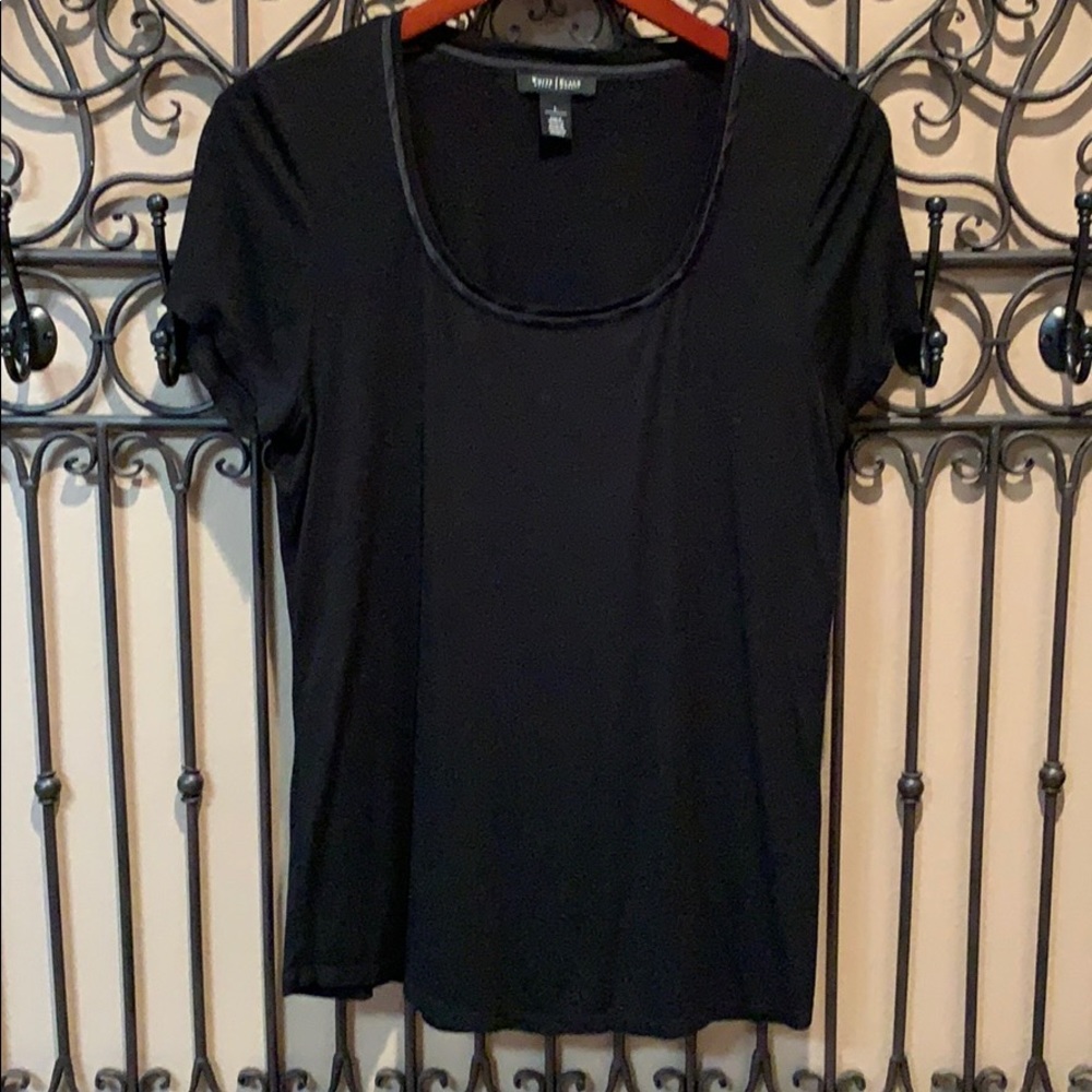 WHBM SKINNY SHORT SLEEVE TOP